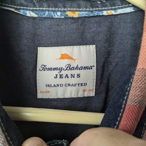 TOMMY BAHAMA Men Plaid Button Down Shirt Size Large 100% Cotton Short Sleeve - Picture 3 of 10